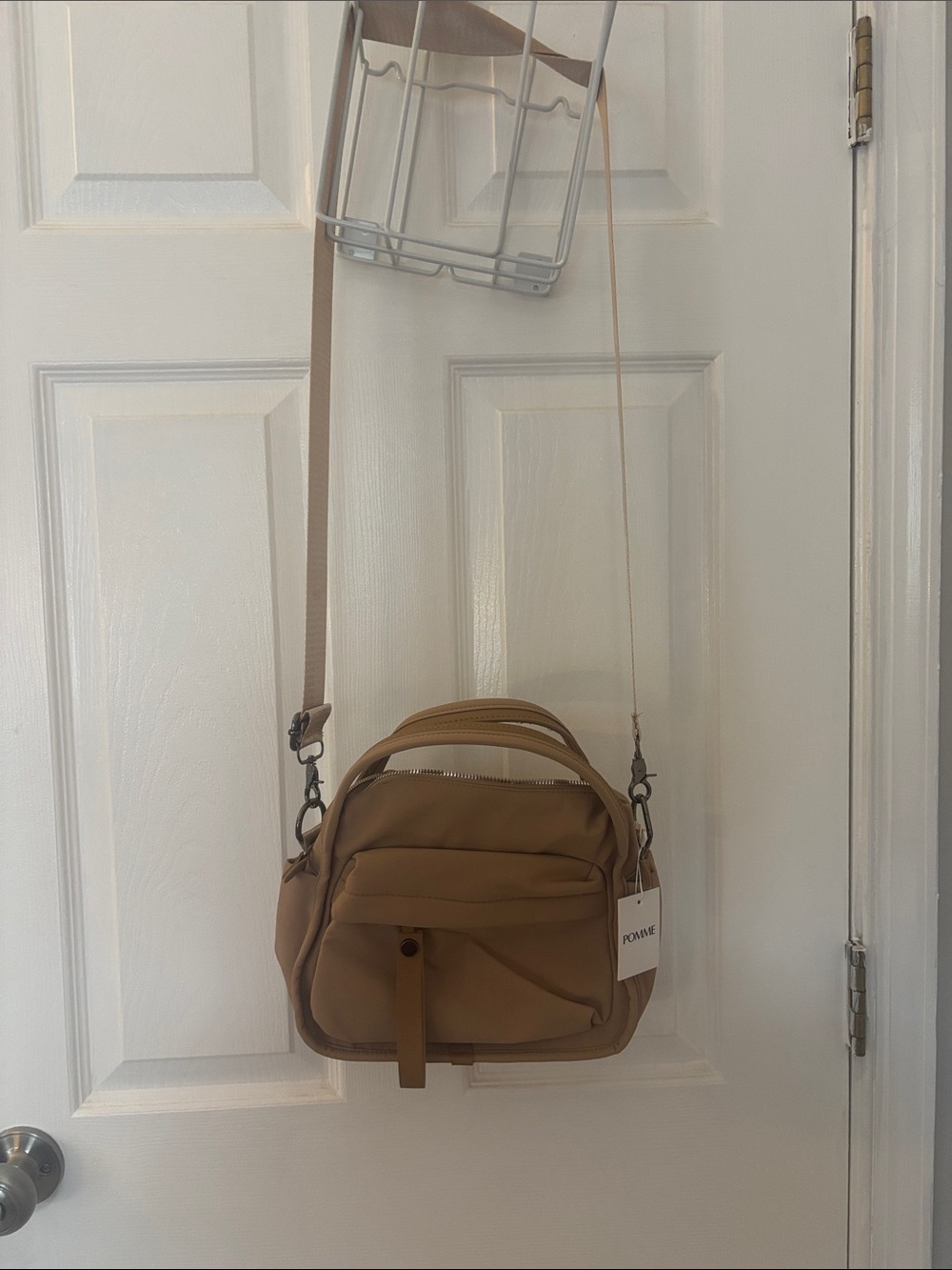 Women’s Crossbody Bag in Tan